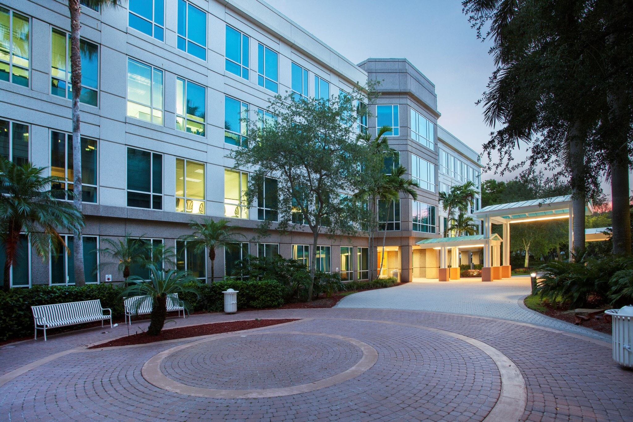 2385 NW Executive Center Dr, Boca Raton, FL for Rent