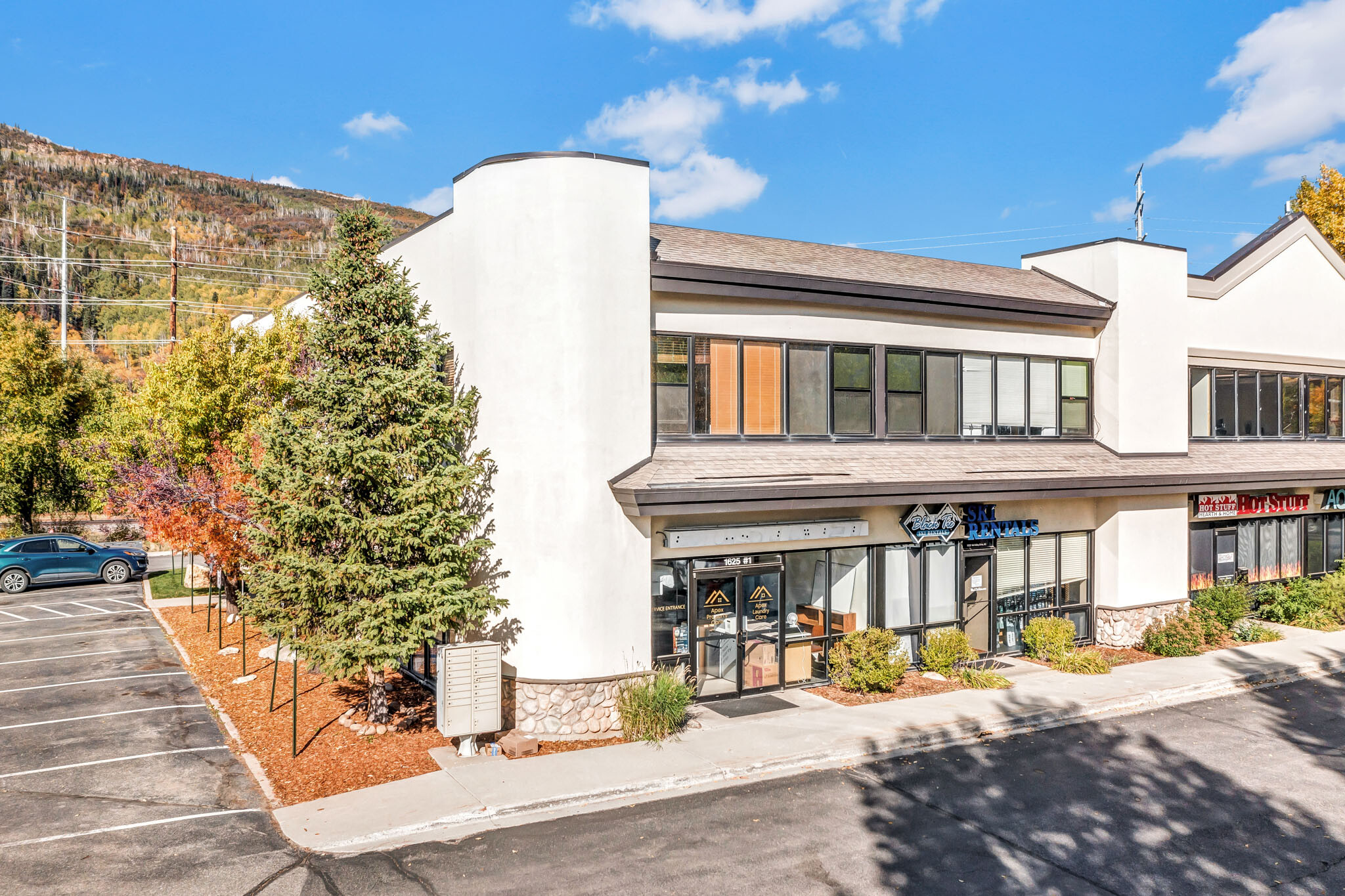 1625 Mid Valley Dr, Steamboat Springs, CO for Sale