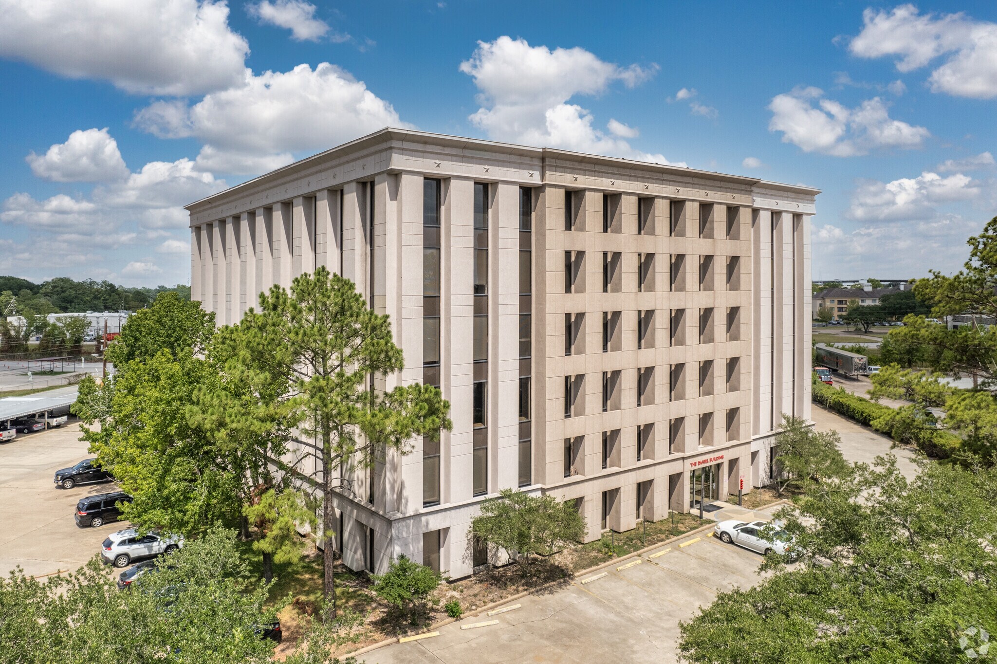 519 N Sam Houston Pky E, Houston, TX for Rent