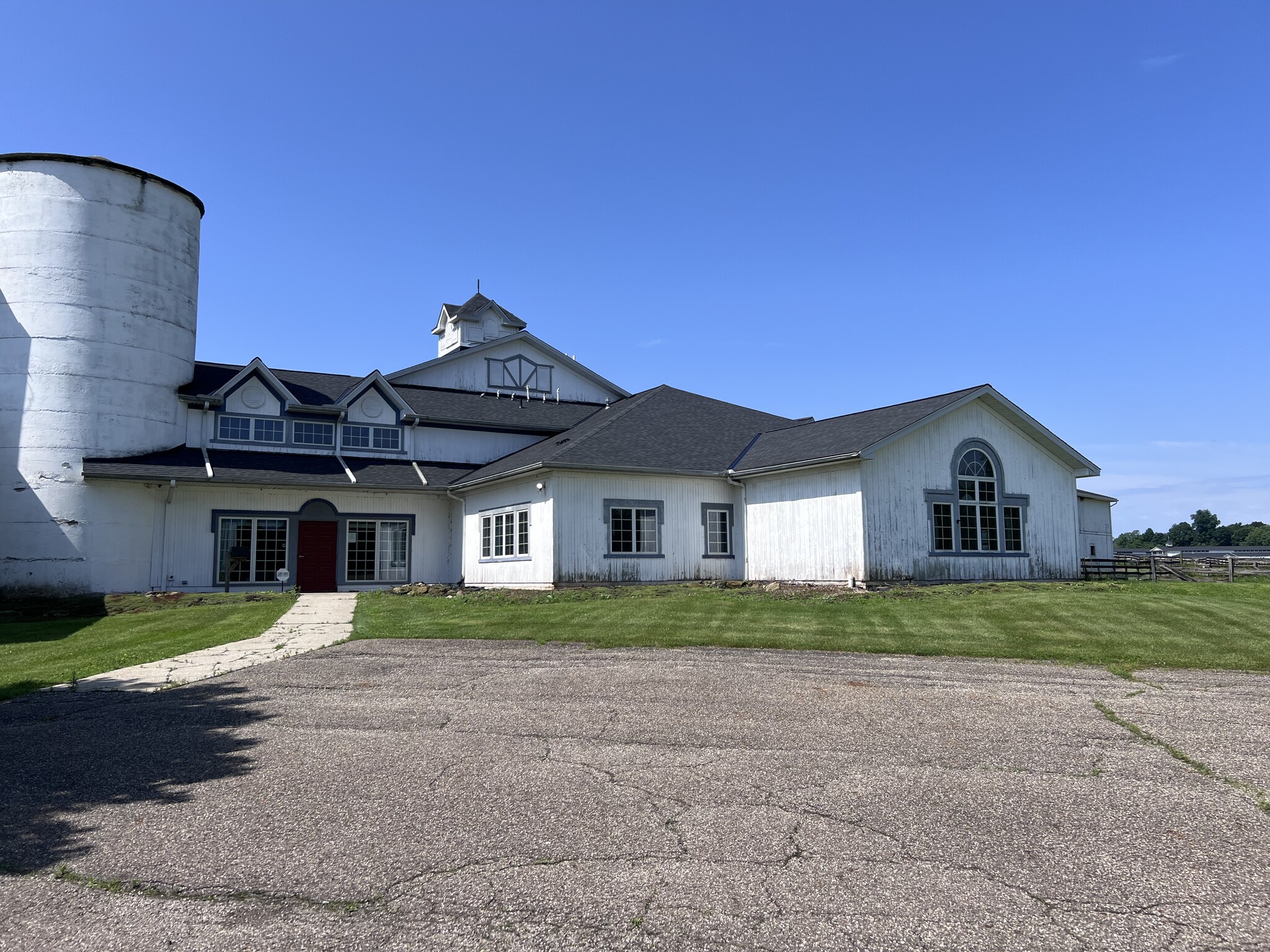 8261 Diagonal Rd, Streetsboro, OH for Rent