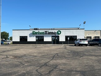 Maplewood, MN Auto Dealership - 1145 Viking Dr E