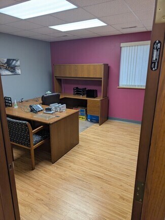 Cedar Falls, IA Coworking Space - 2615 Rainbow Dr Cedar Falls, IA Coworking Space - 2615 Rainbow Dr