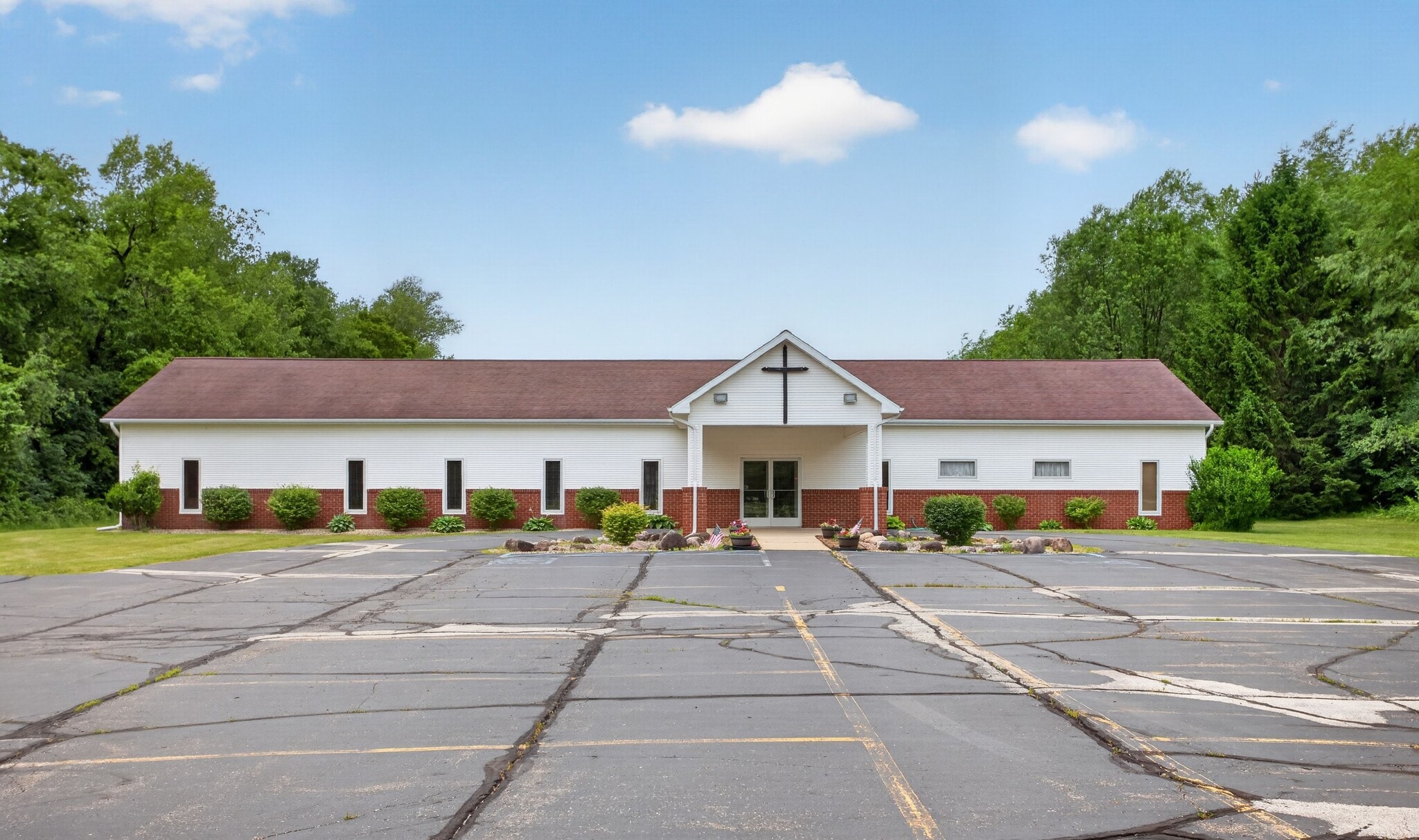 6000 Reynolds Rd, Jackson, MI for Sale