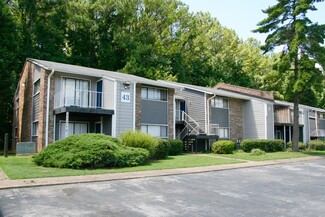 College Park, GA Apartments - 2135 Godby Rd