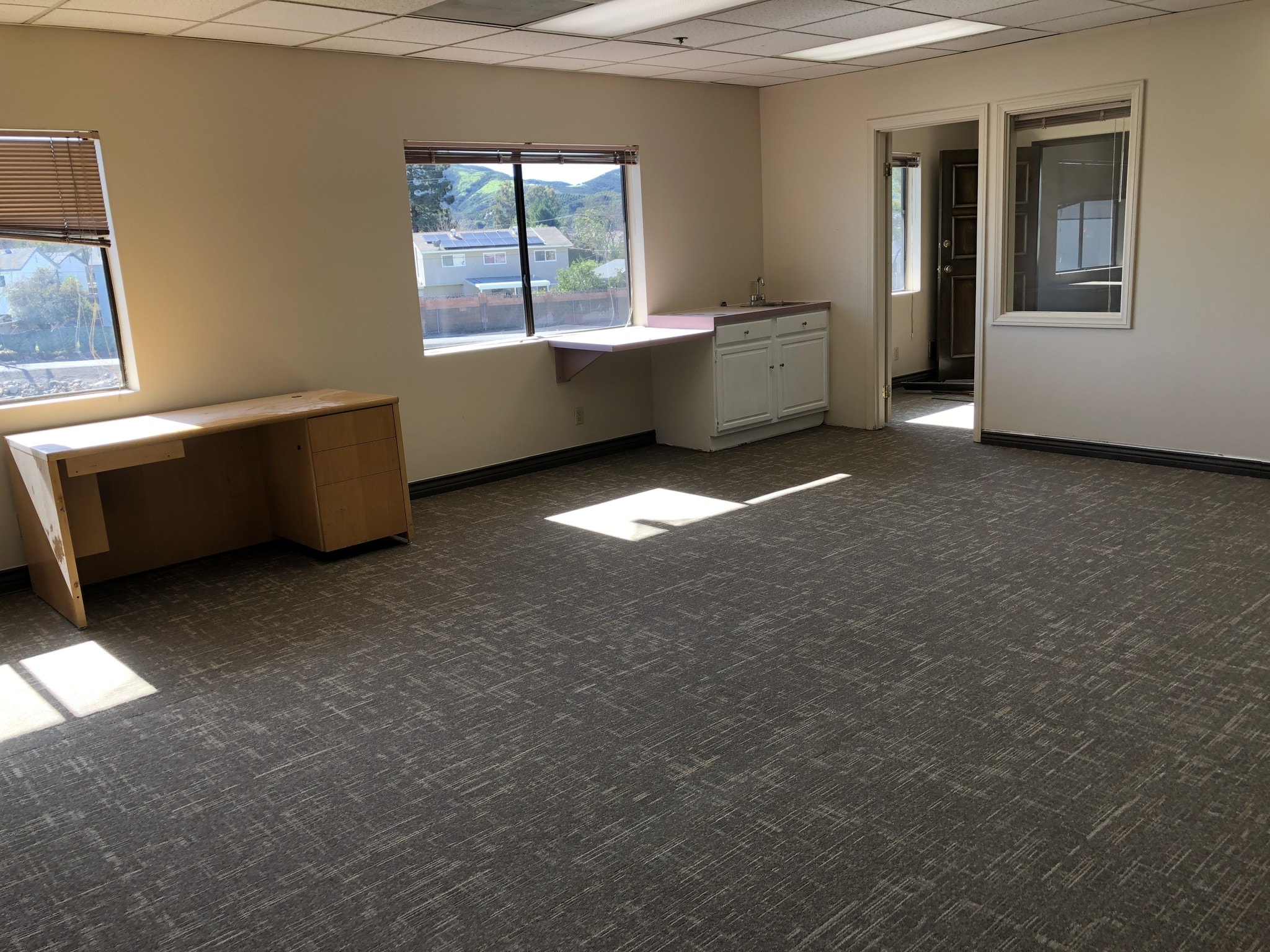 250 E Easy St, Simi Valley, CA for Rent