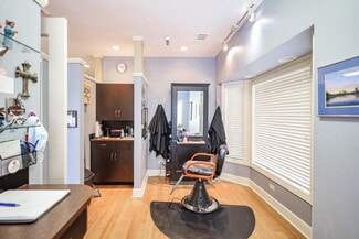 6426 S CASS AVE Unit 404  