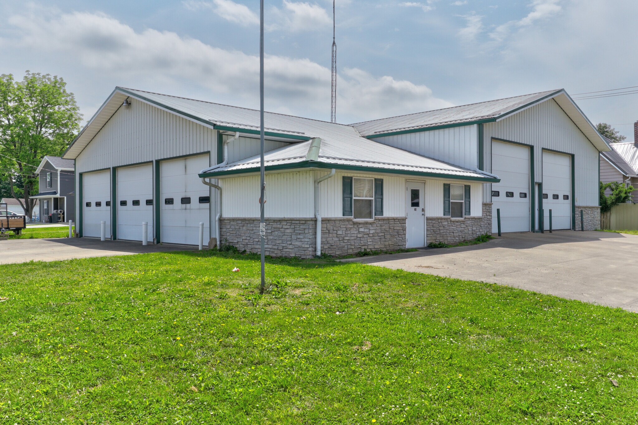 206 & 208 S Meridian St, Washington, IN for Sale