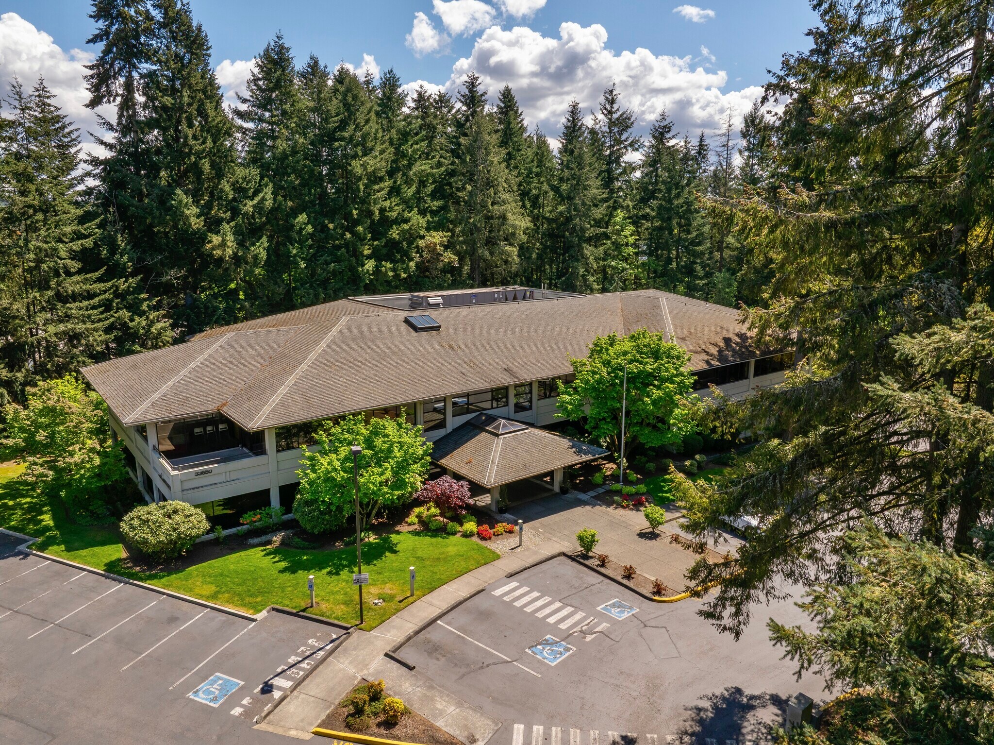 33650 6th Ave S, Federal Way, WA for Sale