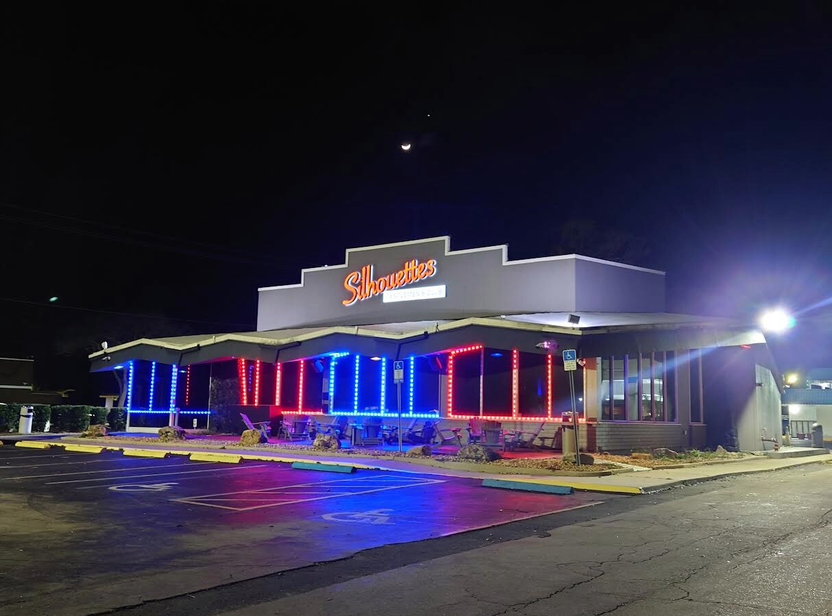 2990 W International Speedway Blvd, Daytona Beach, FL for Sale