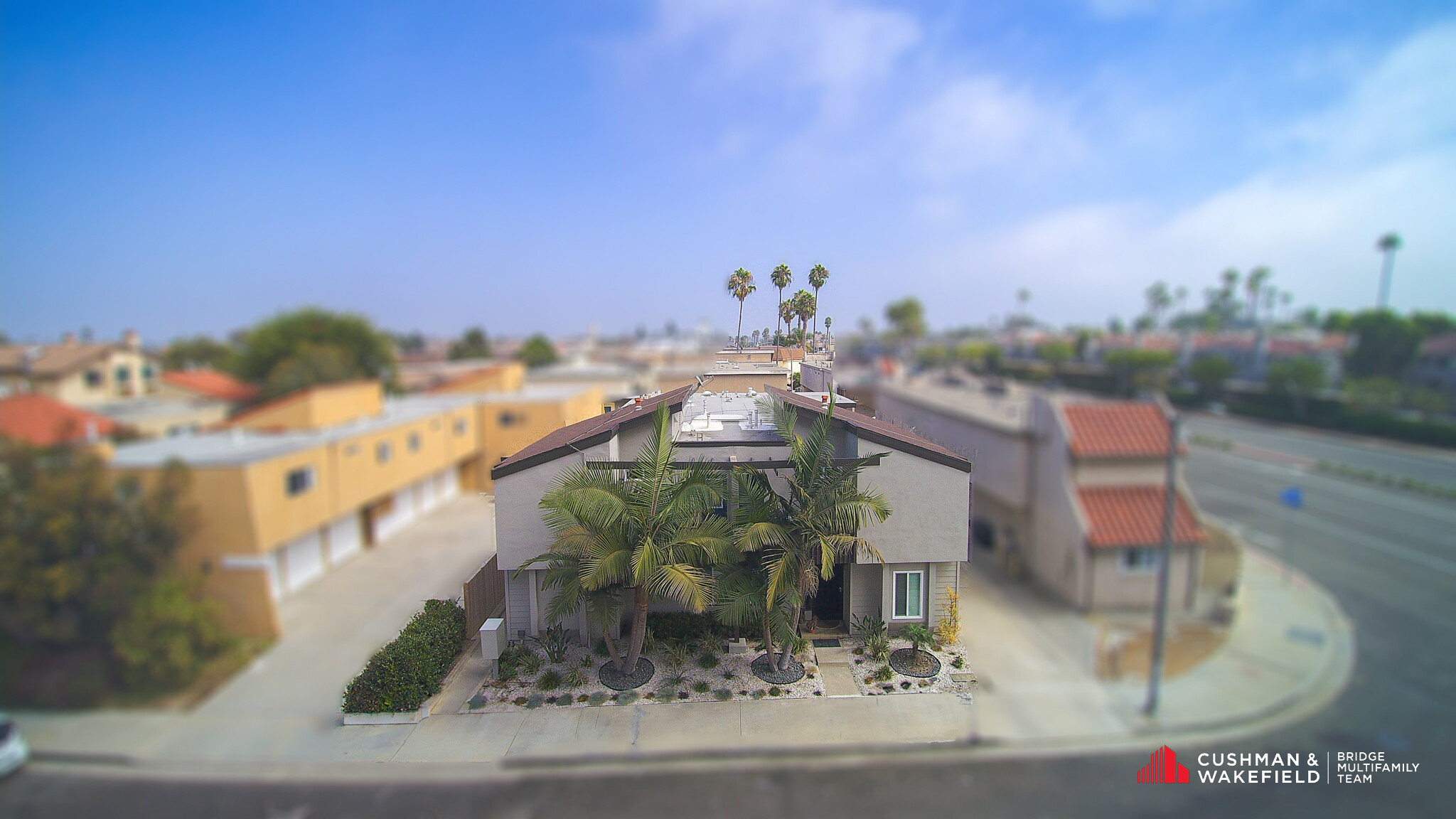 16972 Lynn Ln, Huntington Beach, CA for Sale