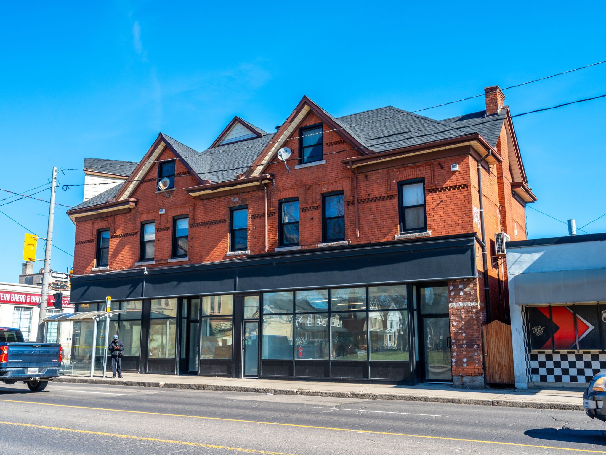 675-679 Barton St E, Hamilton, ON for Rent