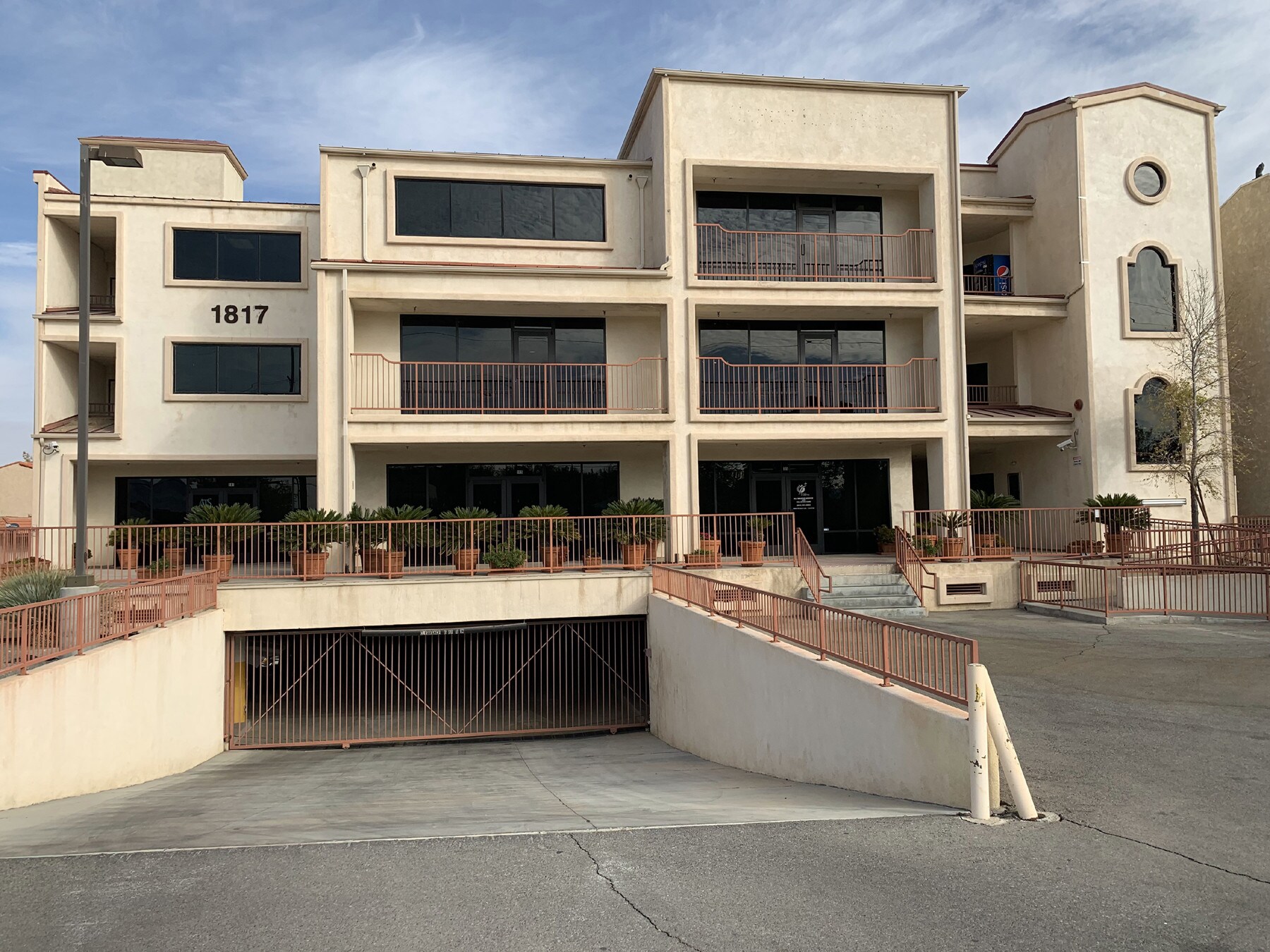 1817 W Avenue K, Lancaster, CA for Rent