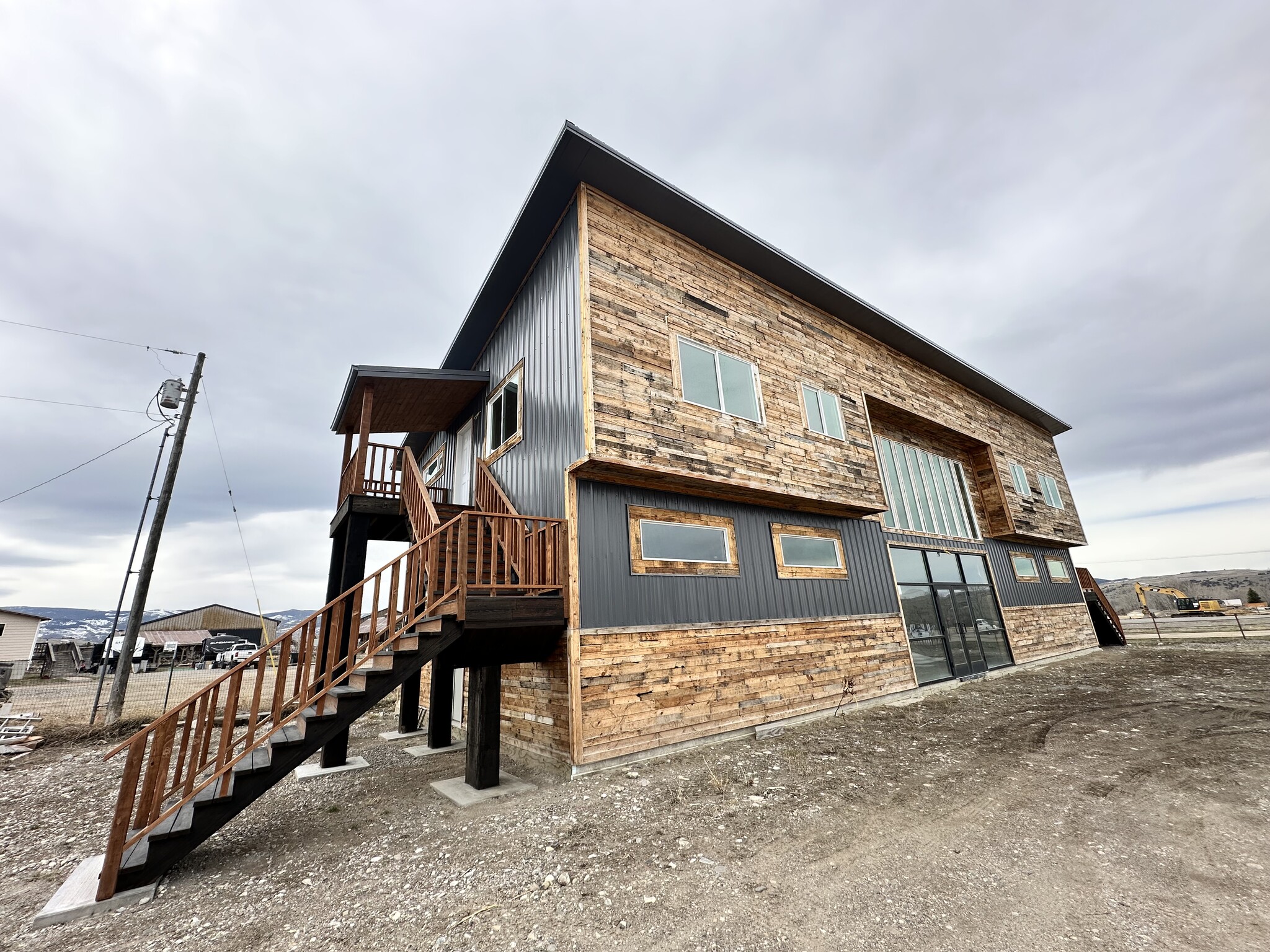 77260 Gallatin Rd, Bozeman, MT for Rent