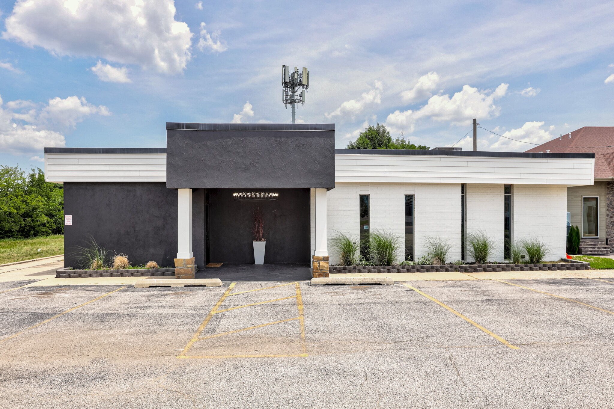 6500 N Meridian Ave, Oklahoma City, OK for Sale