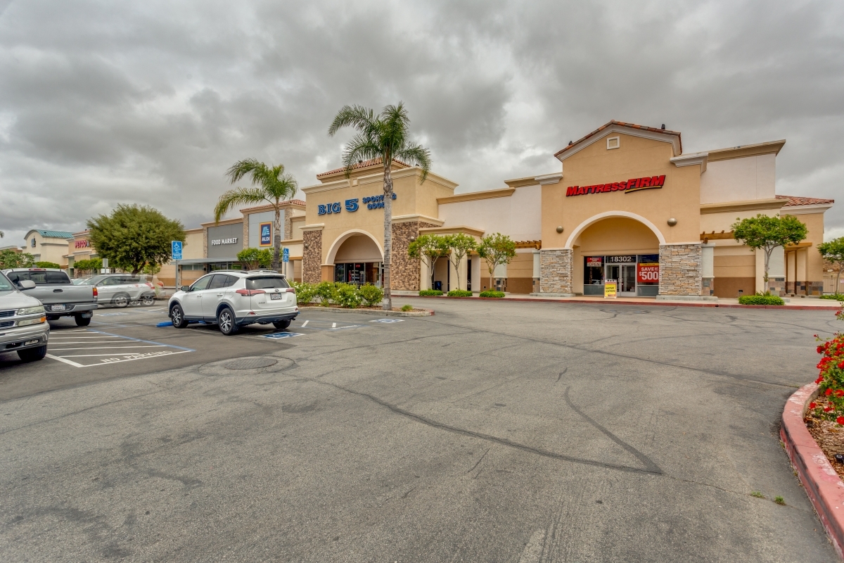 Central Ave, Lake Elsinore, CA for Rent