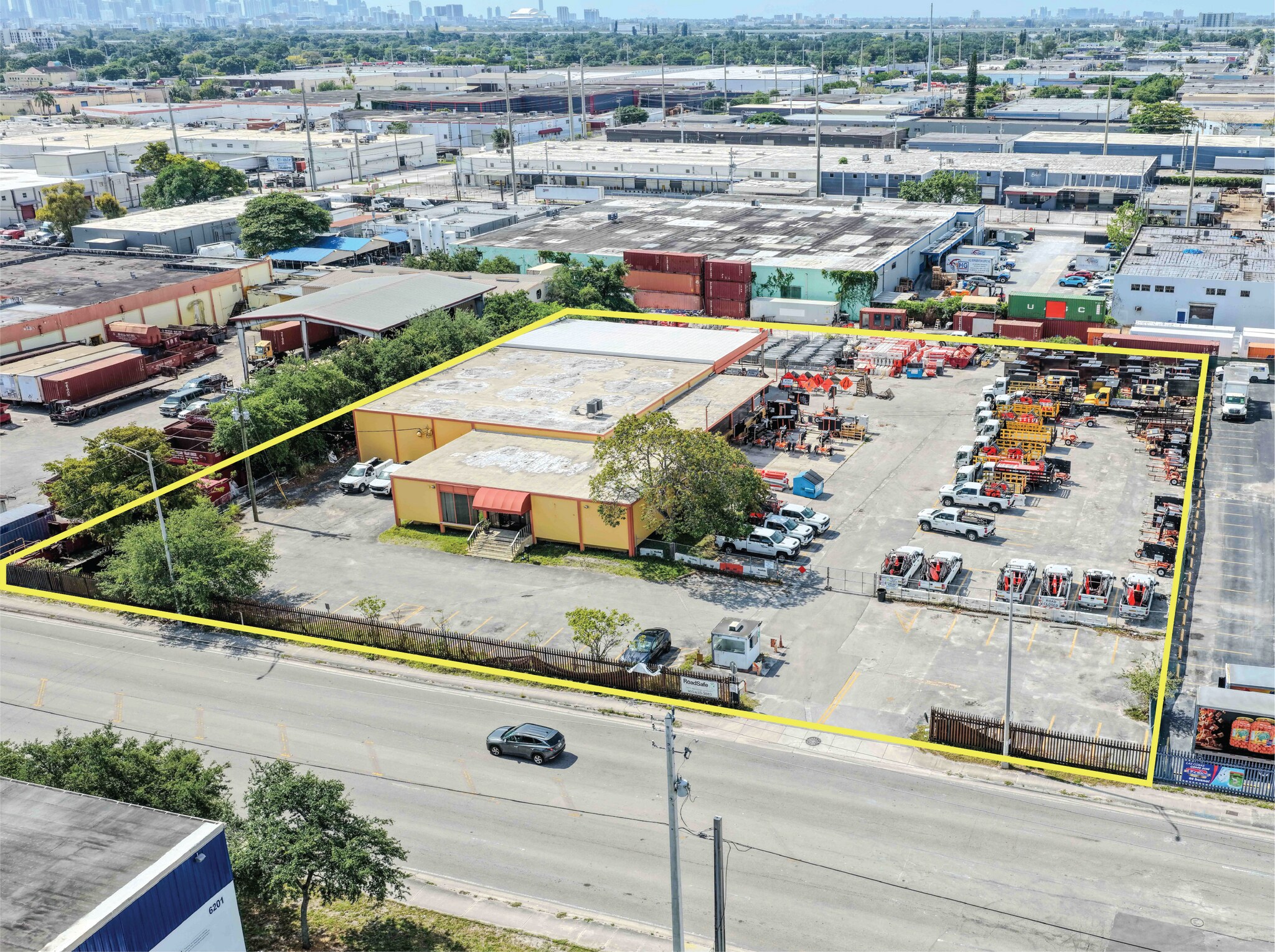 3570 NW 62nd St, Miami, FL for Rent