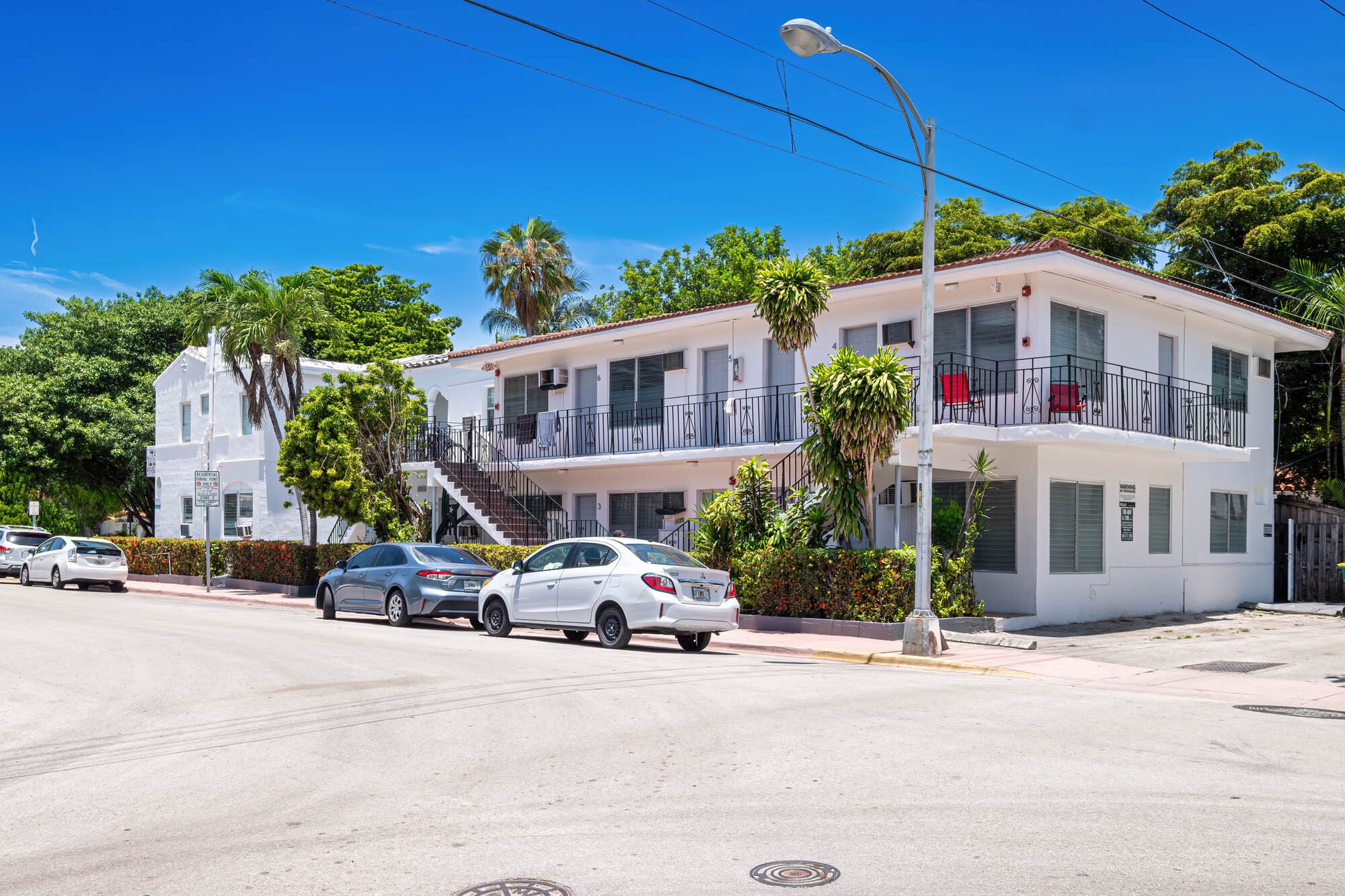 705 Lenox Ave, Miami Beach, FL for Sale