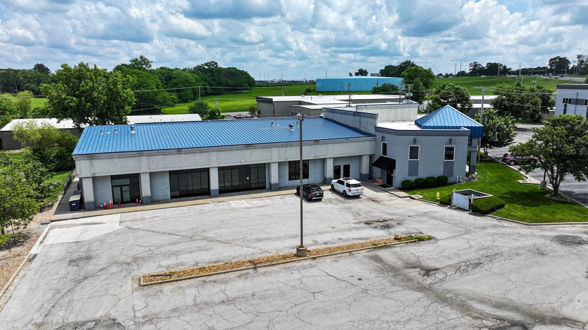 801 NW Commerce Dr, Lee's Summit, MO for Sale