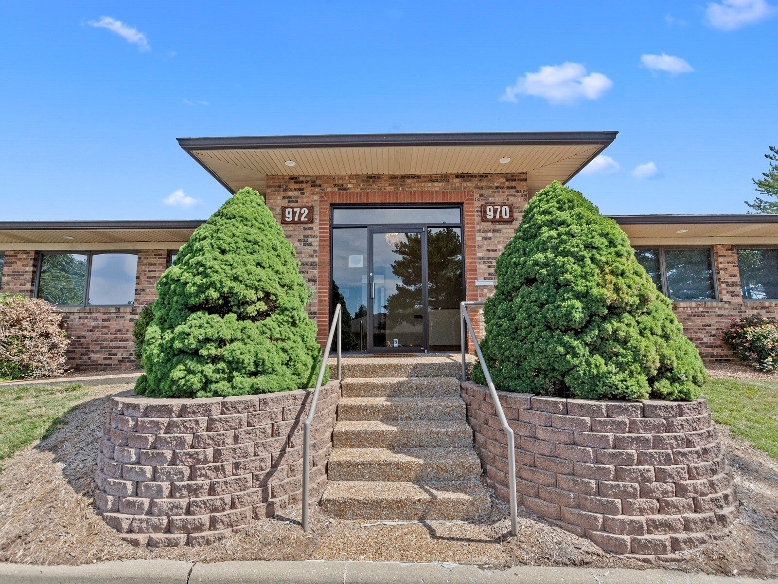 2900 Frank Scott Pky Belleville, IL 62223 Office Property for Lease