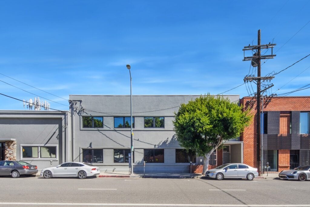 2230 S Barrington Ave, Los Angeles, CA for Rent