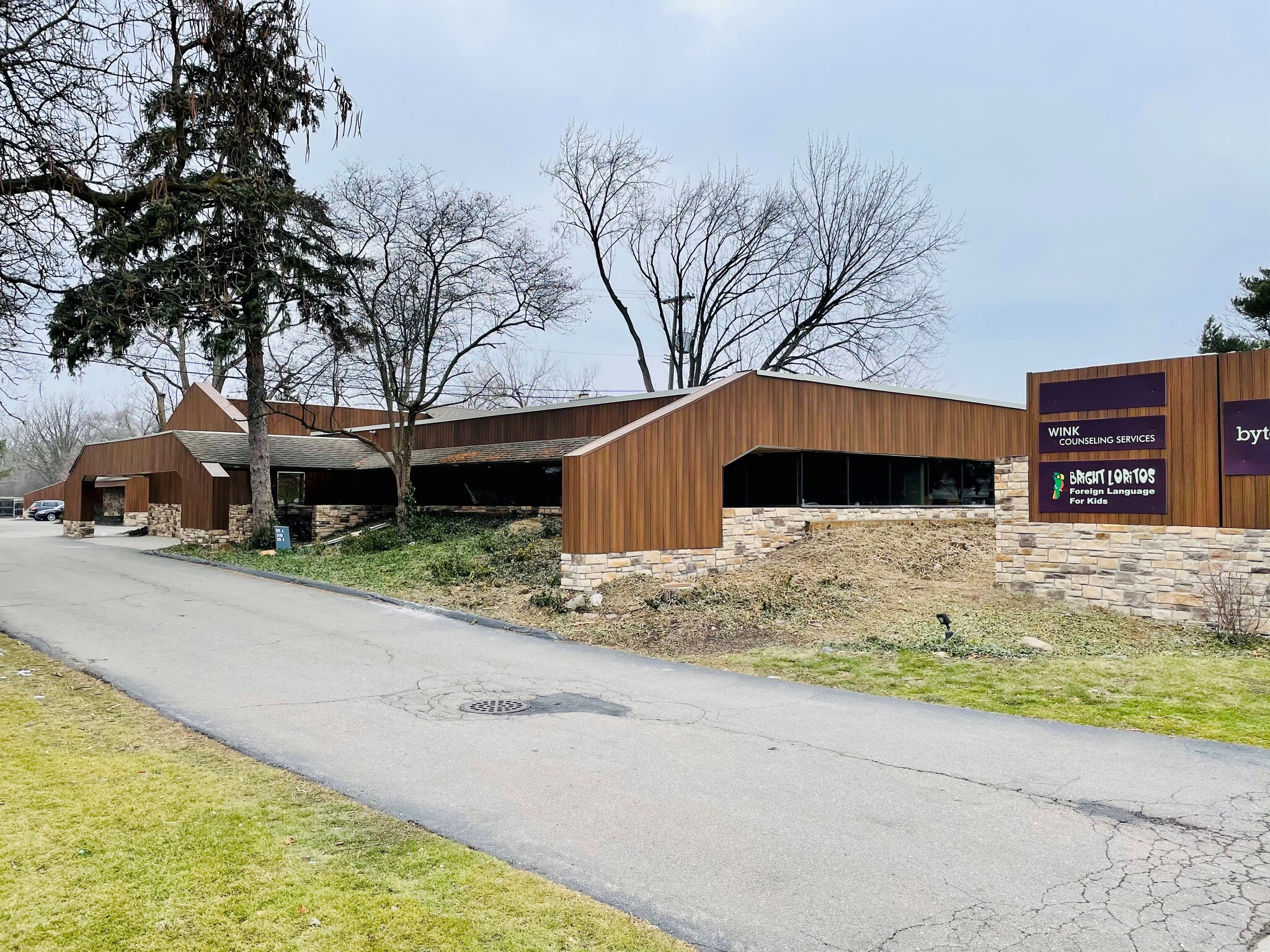 2605-2609 Crooks Rd, Troy, MI for Sale