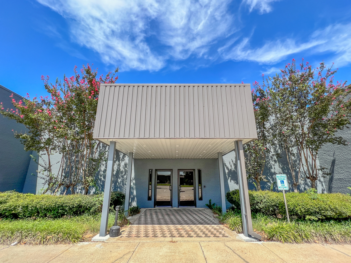 108 Commercial Cir, Conroe, TX for Rent