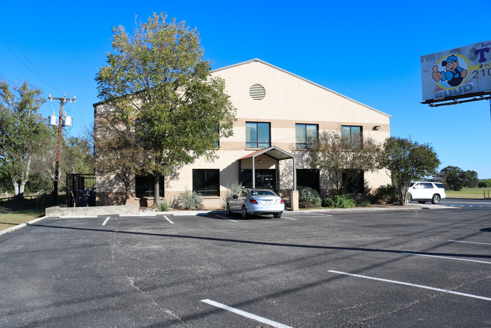 26254 W IH-10, Boerne, TX for Rent