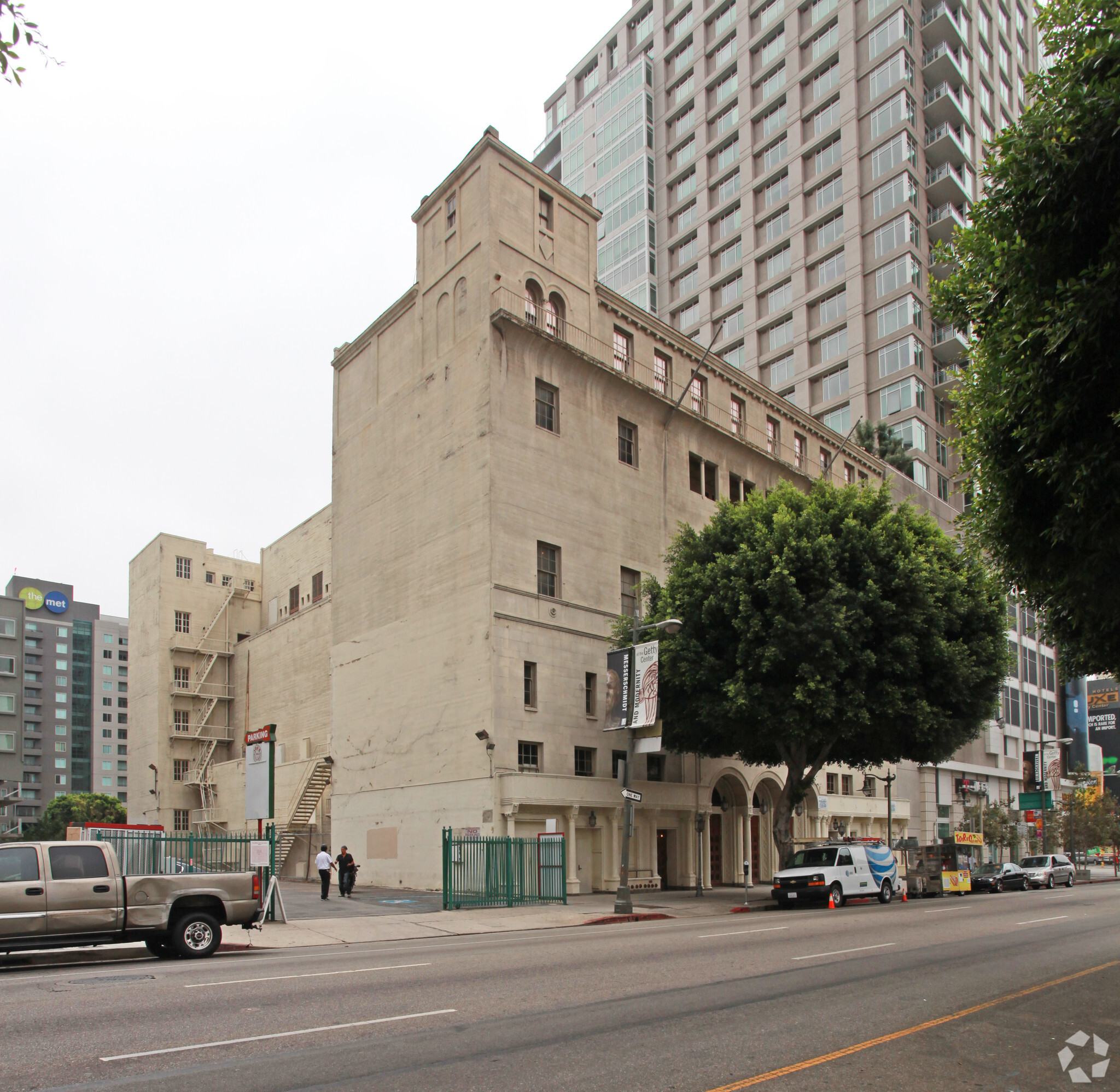 940 S Figueroa St, Los Angeles, CA for Rent