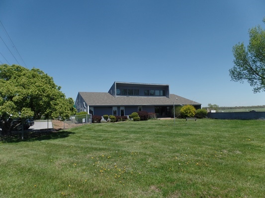 206 Rushing Dr, Herrin, IL for Sale