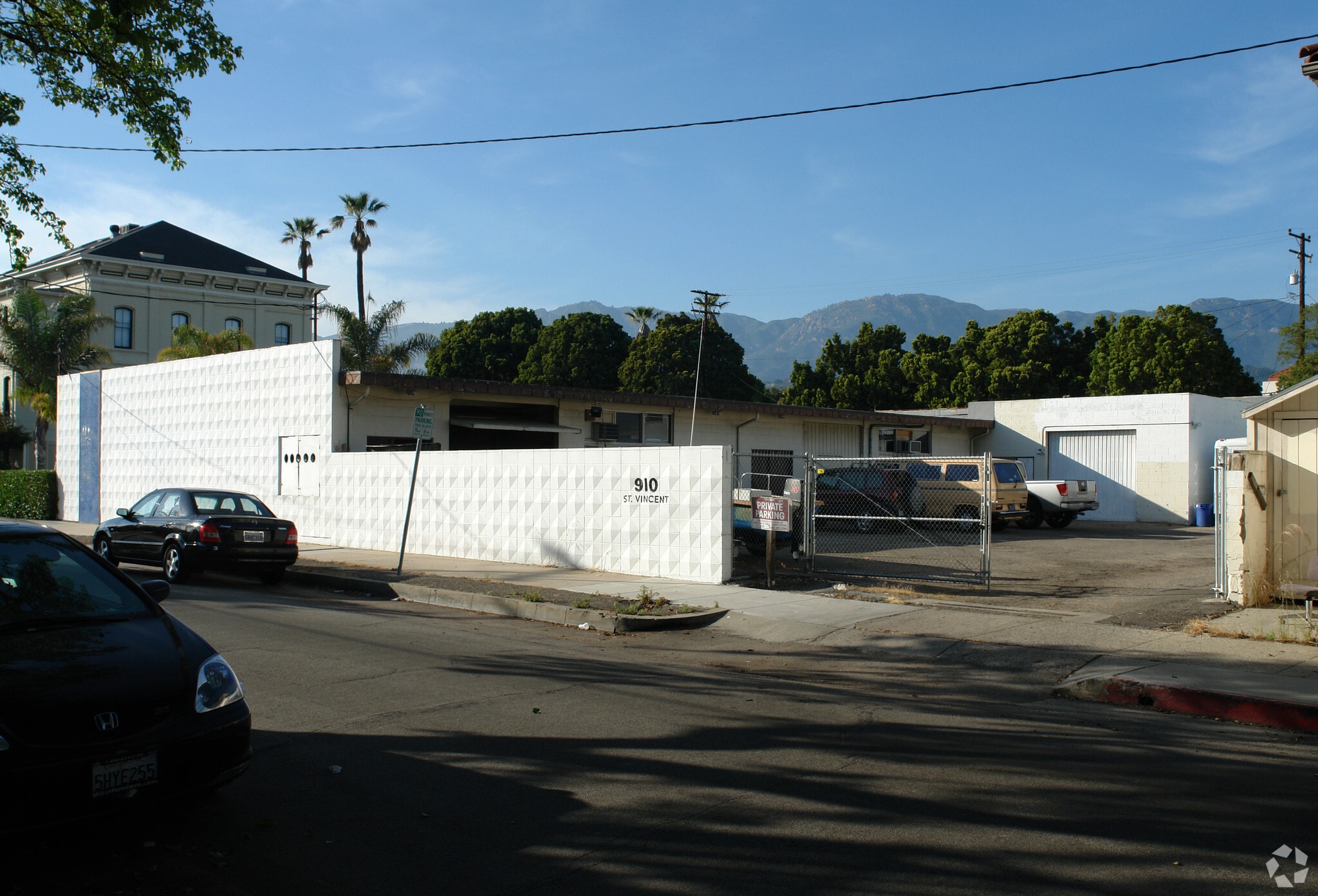 910 Saint Vincent Ave, Santa Barbara, CA for Rent