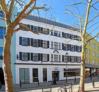 London, LND Retail - 24-32 Vanston Pl