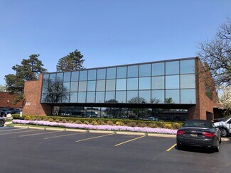 Bloomfield Hills, MI Office, Office/Medical - 800 W Long Lake Rd