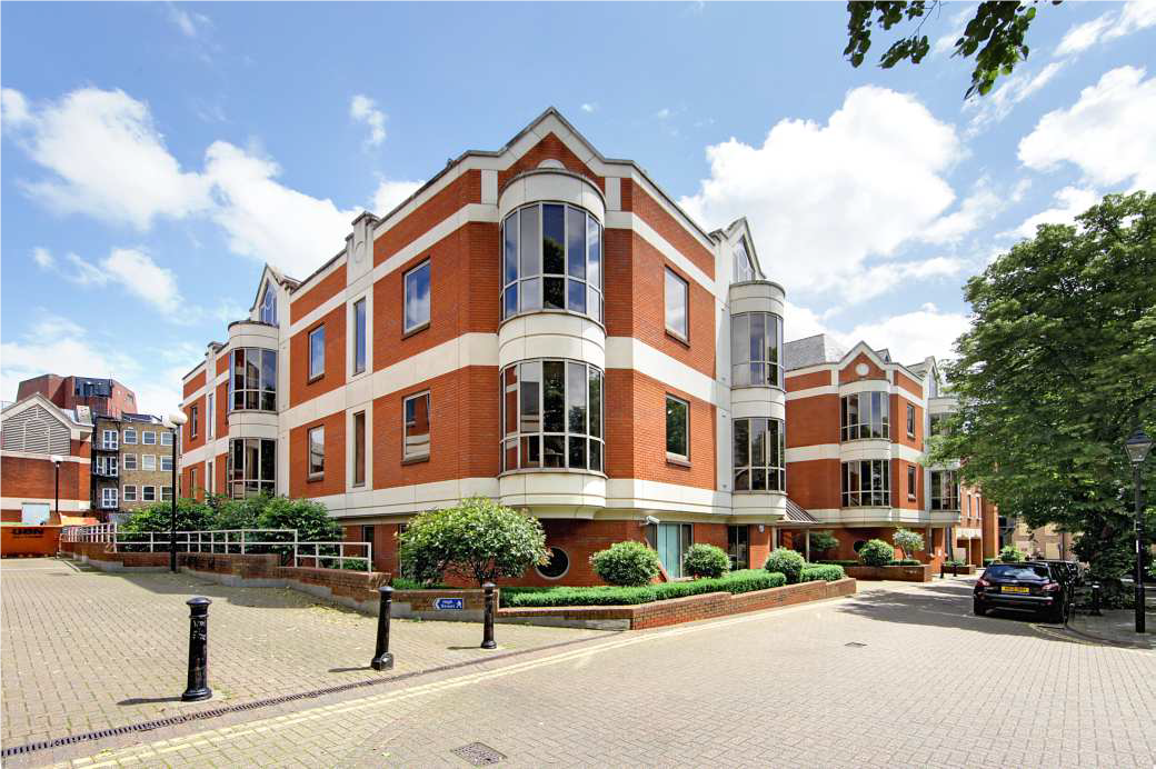 Madeira Walk, Windsor, BKS for Rent