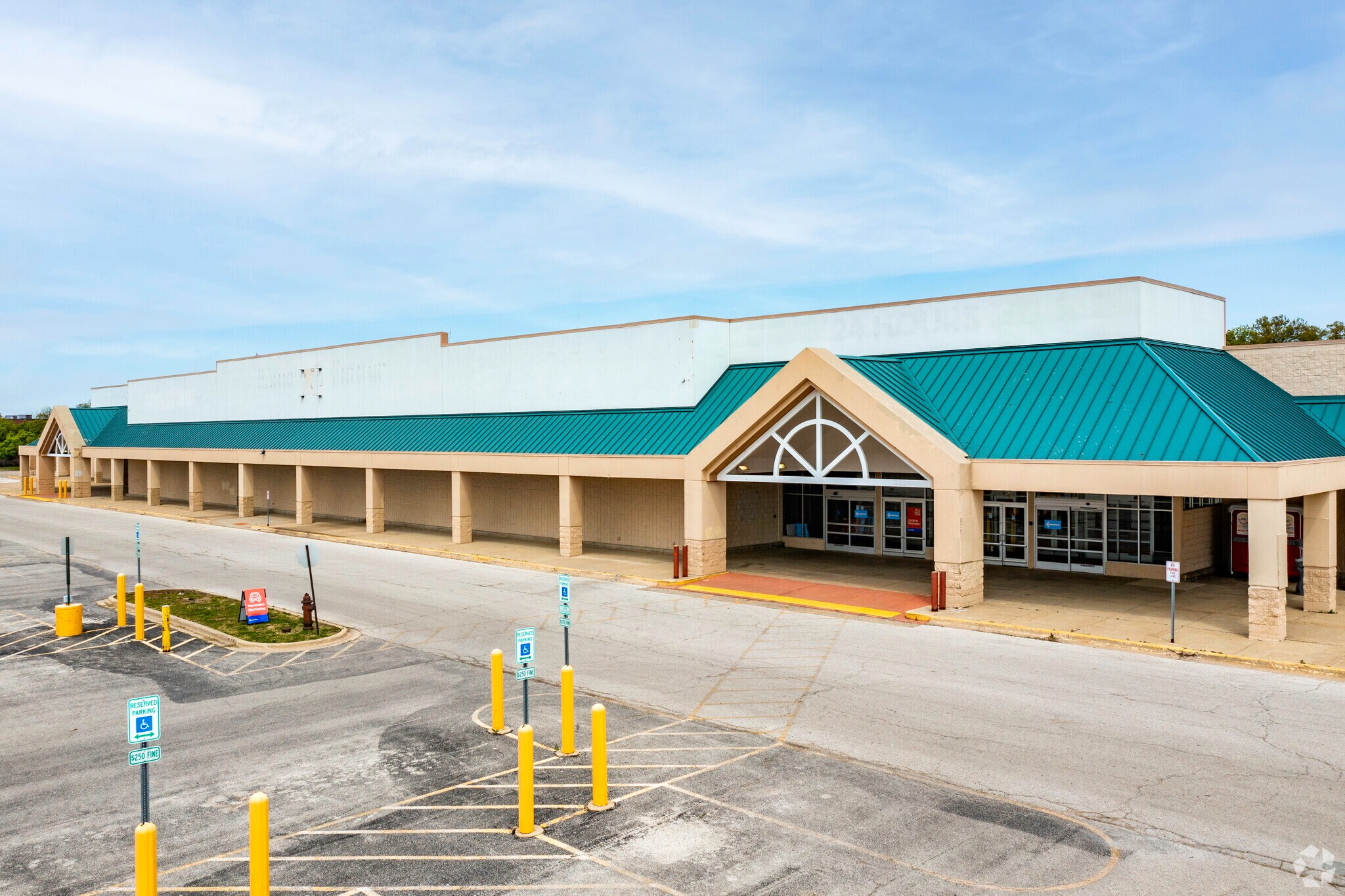 400 E Rollins Rd, Round Lake Beach, IL for Rent