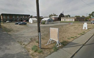 6216 N Lidgerwood St  