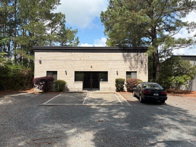 5506 Business Dr, Wilmington, NC for Rent
