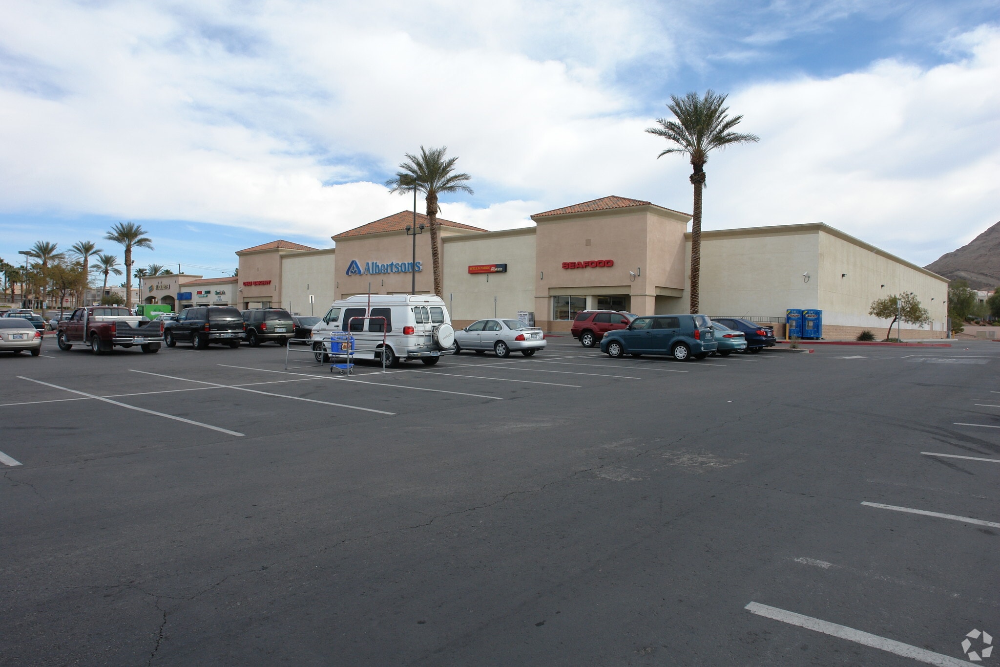 6885 E Lake Mead Blvd, Las Vegas, NV for Rent