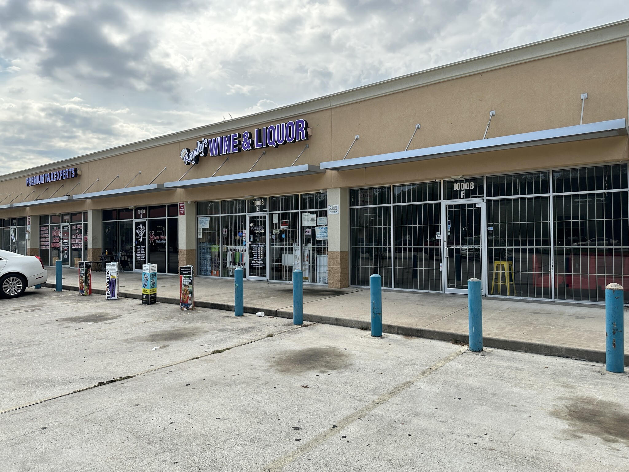 10008 E Tidwell Rd, Houston, TX for Rent