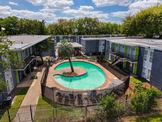 Houston, TX Apartments - 3499 Evergreen Dr
