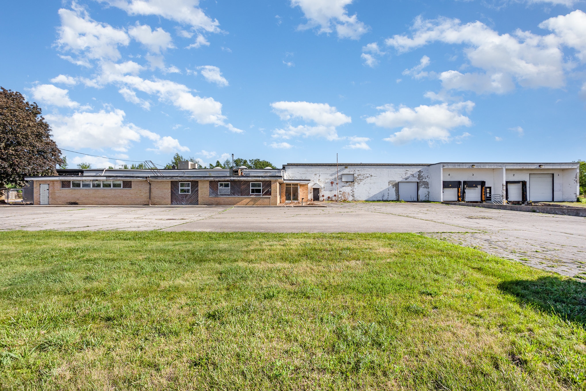 2700 Perkins St, Saginaw, MI for Sale
