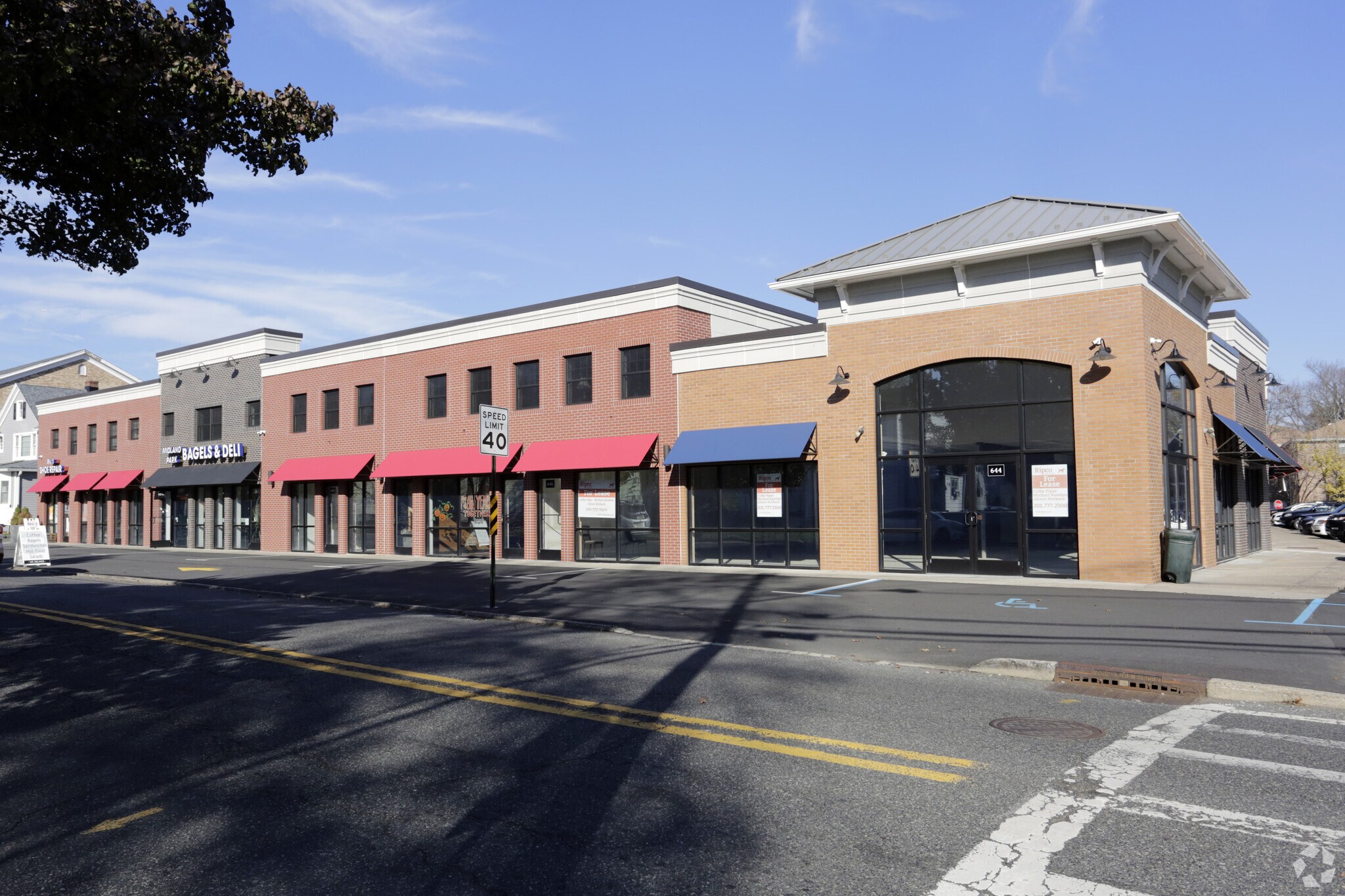 644658 Godwin Ave Midland Park, NJ 07432 Retail Property for Lease