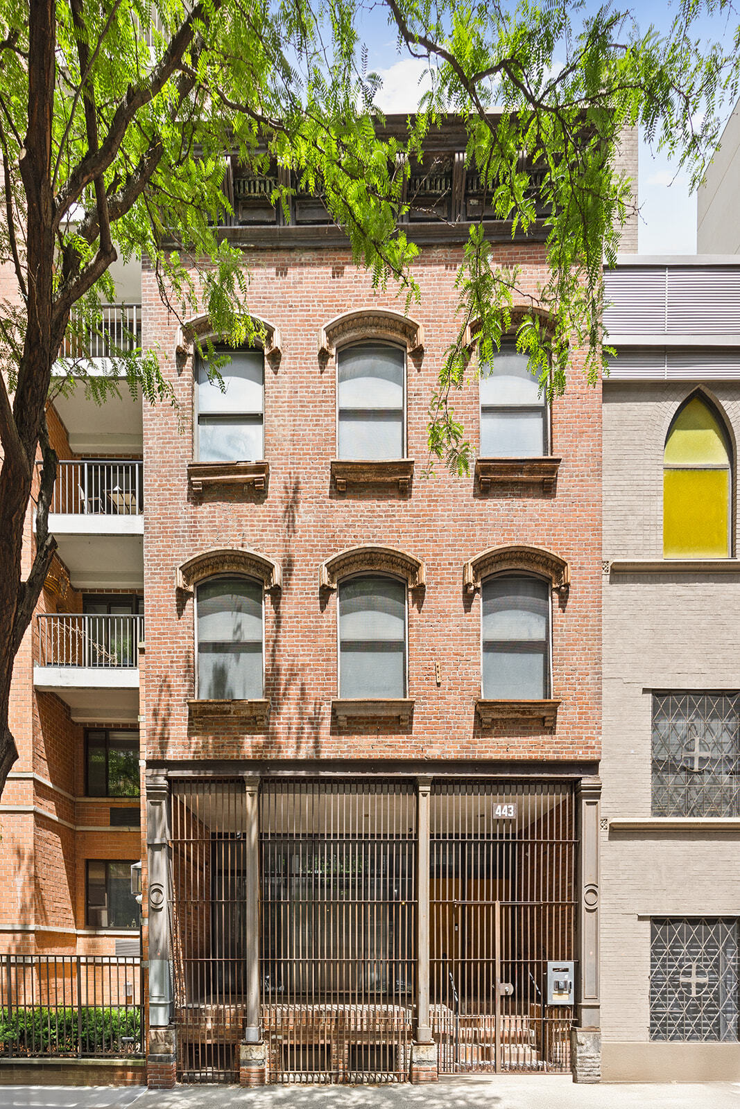 443 W 19th St, New York, NY for Sale