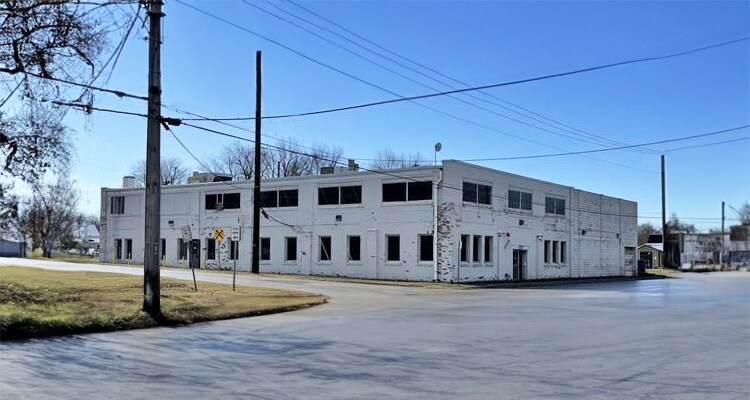 508 N Detroit St, Warsaw, IN for Sale