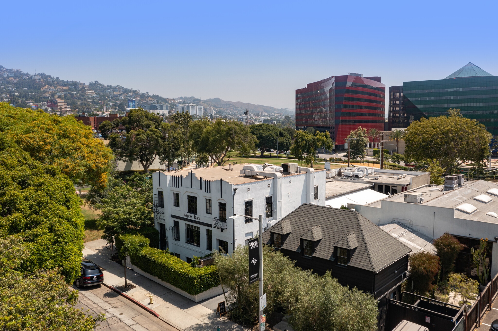 666 N Robertson Blvd, West Hollywood, CA for Rent