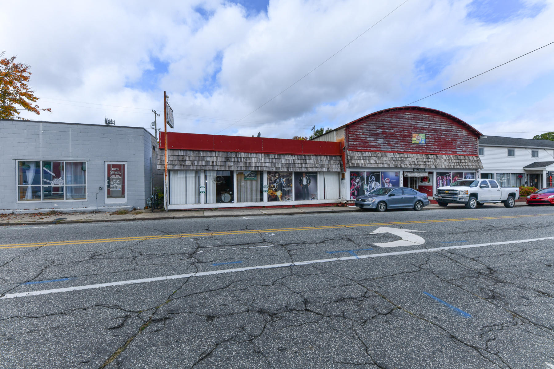 920 S Chapman St, Greensboro, NC for Sale