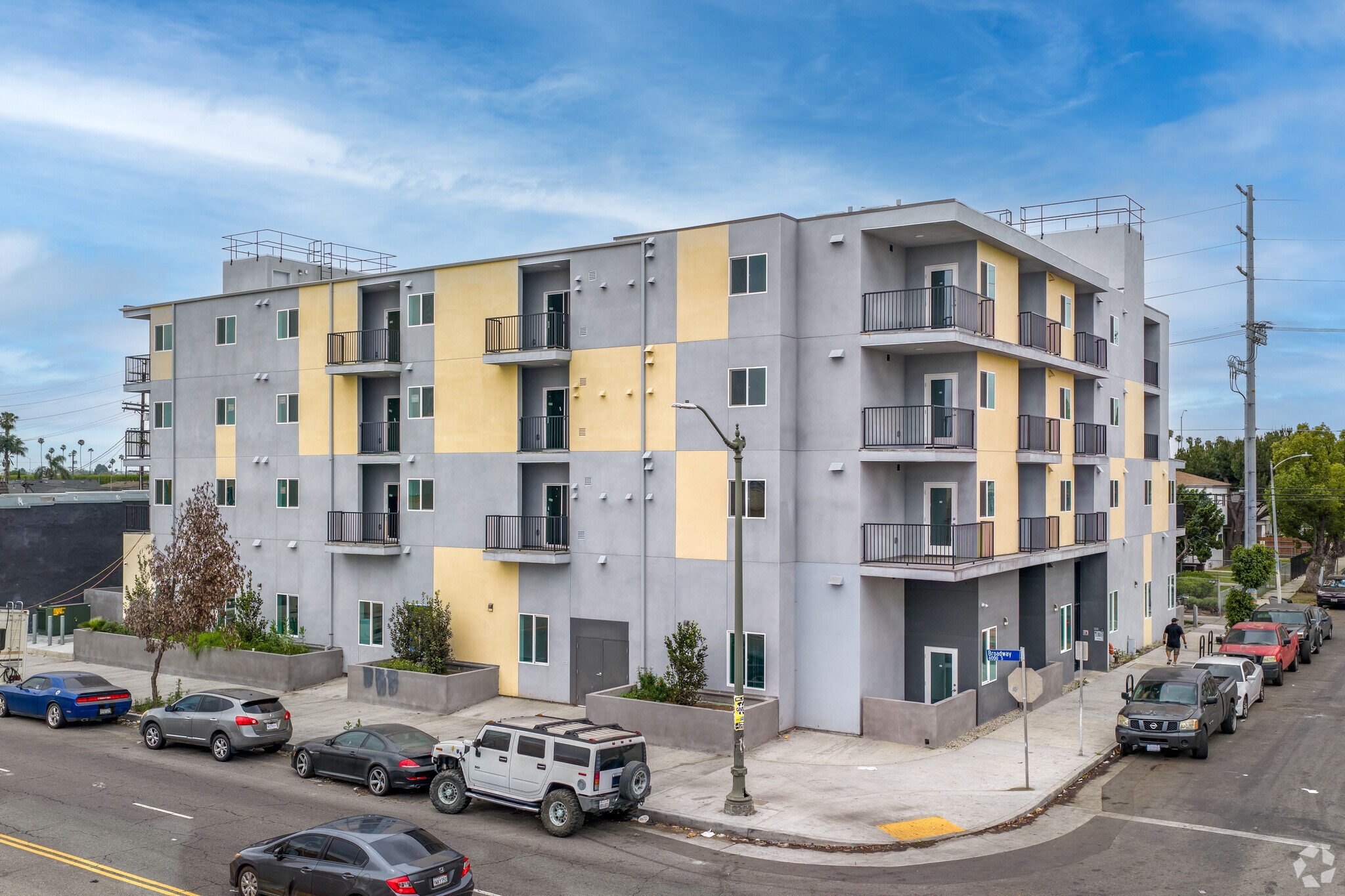 300 W 60th St, Los Angeles, CA for Sale