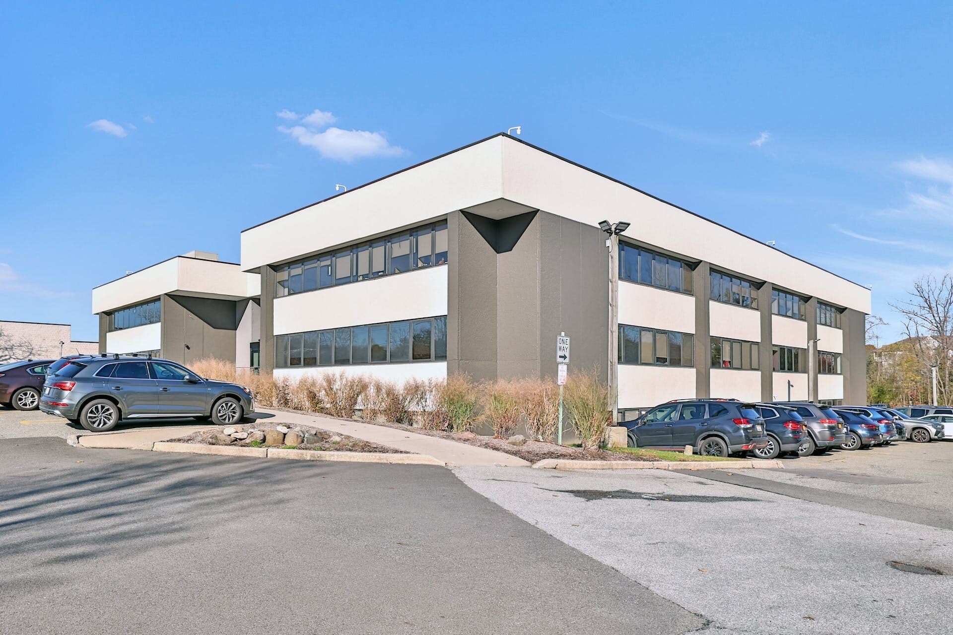 222 Route 59 Airmont, NY 10901 Office Property for Lease on