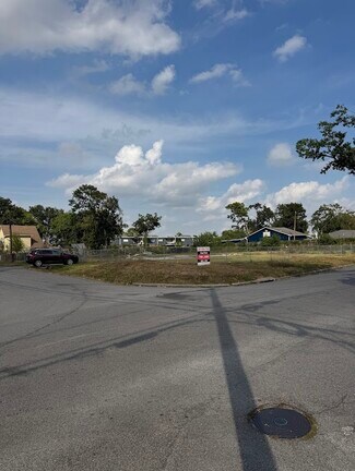 Houston, TX Commercial Land - 4605 Brookwoods Dr