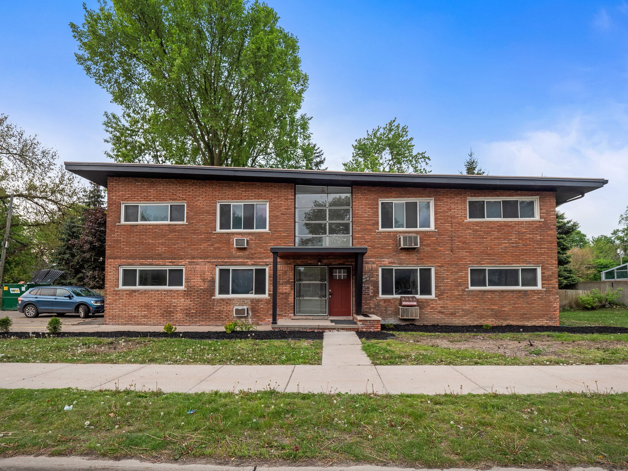 13 mile rd royal oak mi 48073