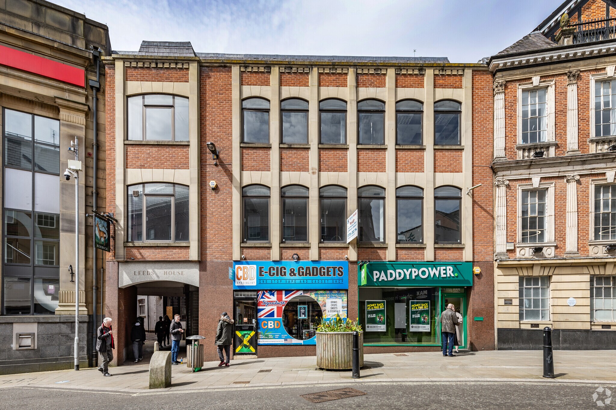 11A Yorkshire St, Rochdale, LAN for Rent